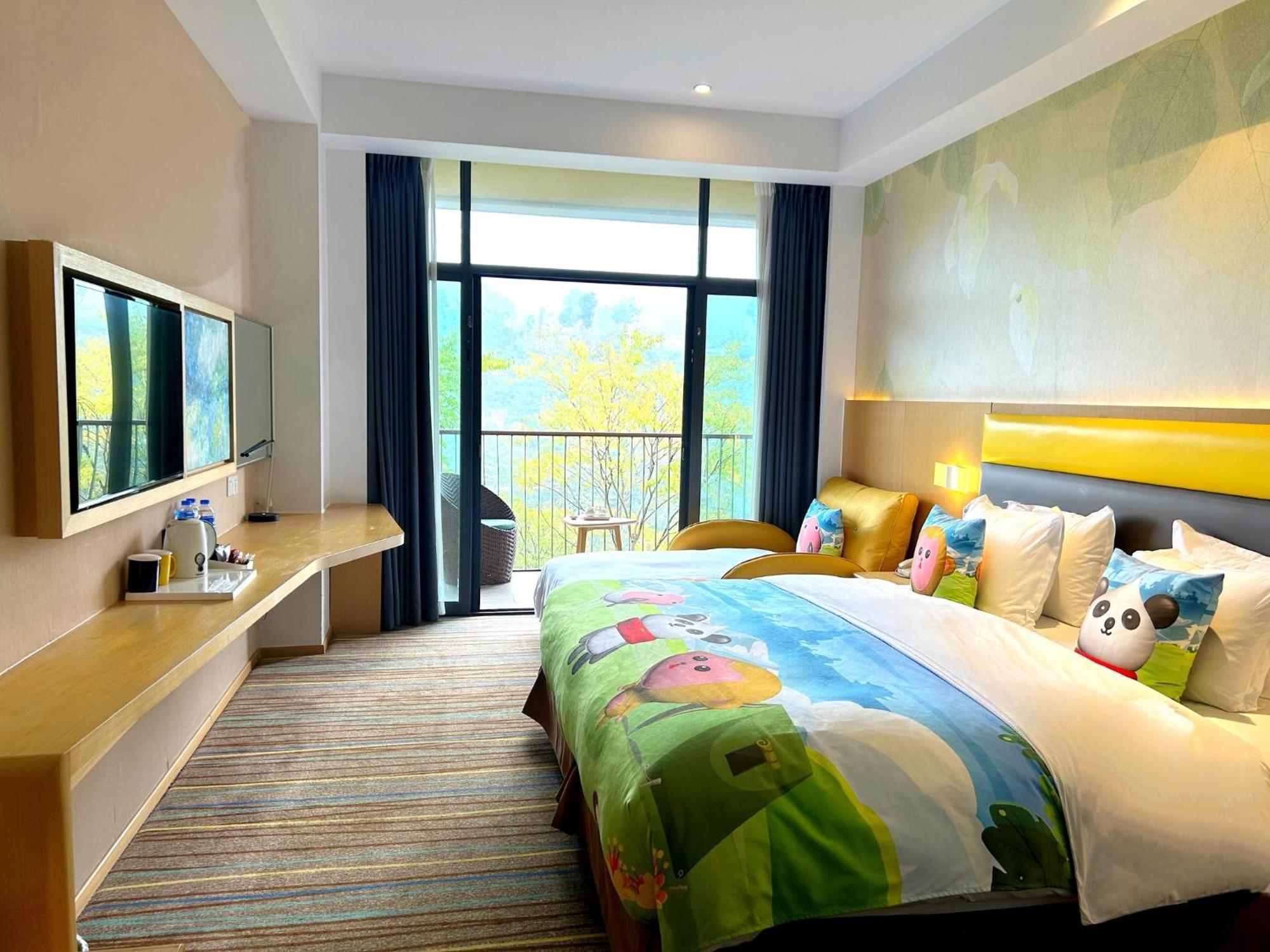 Holiday Inn Express Emei Mountain By Ihg Emeishan Exteriör bild