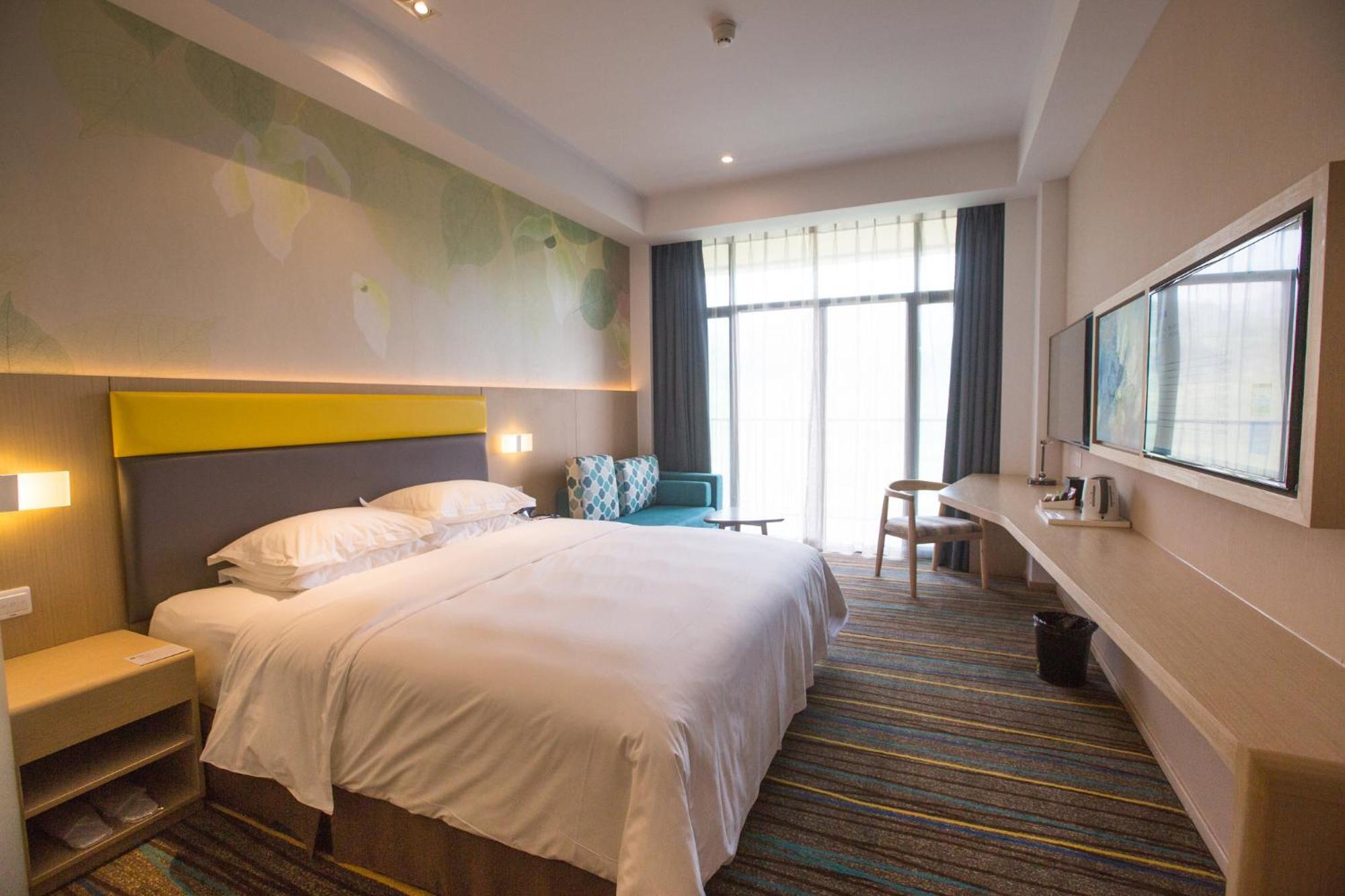 Holiday Inn Express Emei Mountain By Ihg Emeishan Exteriör bild