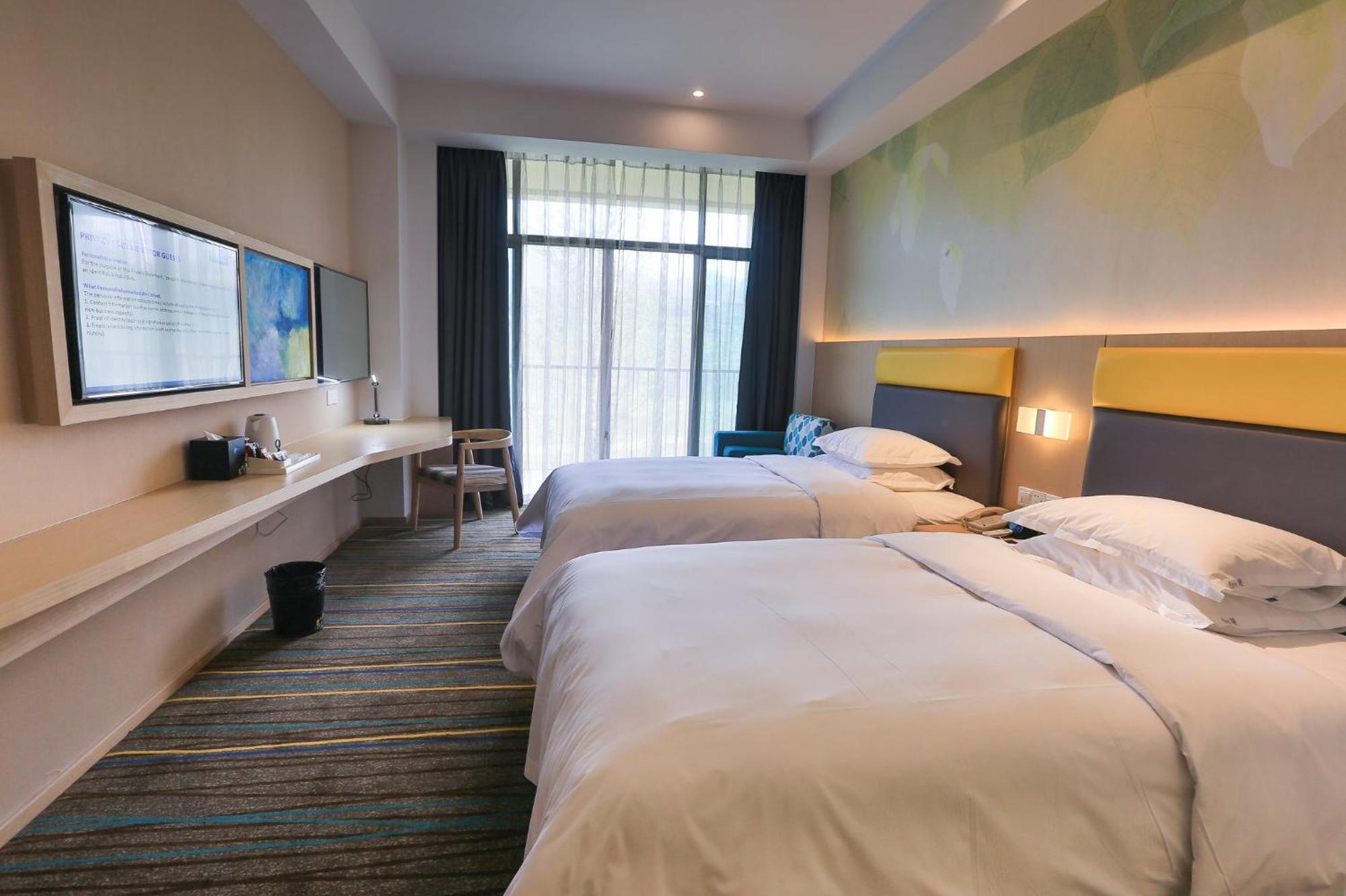 Holiday Inn Express Emei Mountain By Ihg Emeishan Exteriör bild