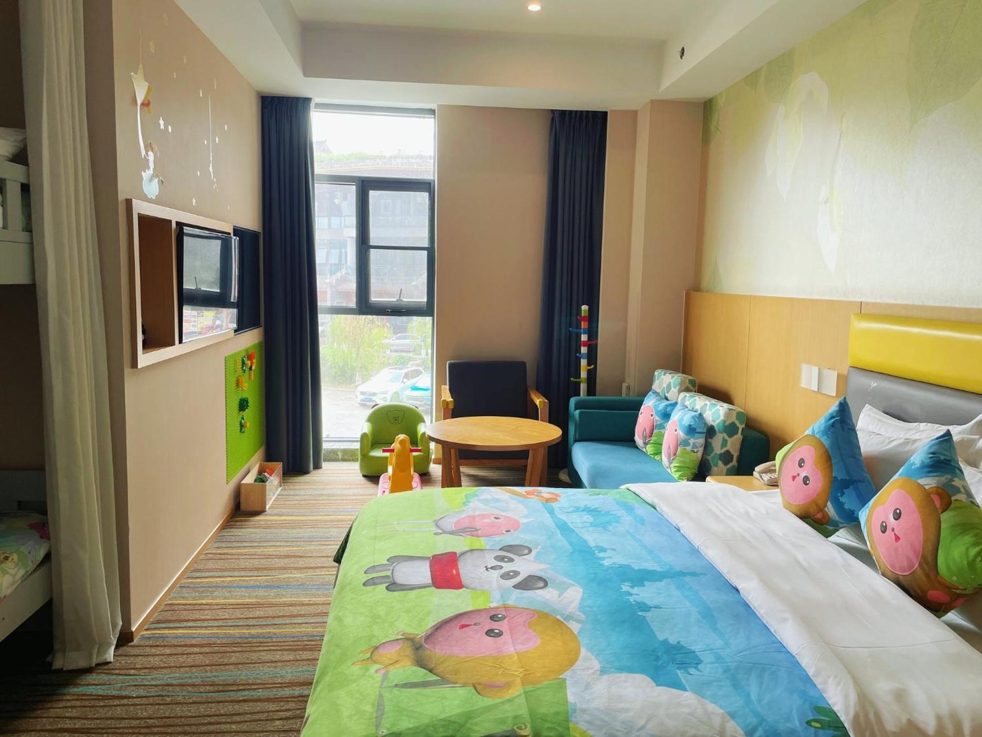 Holiday Inn Express Emei Mountain By Ihg Emeishan Exteriör bild